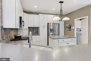 588 Blossom Trail, Mount Joy, PA 17552 - Photo 8