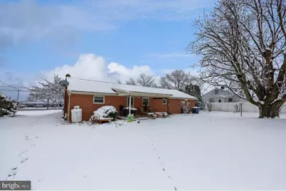 811 W Main Street, New Holland, PA 17557 - Photo 2