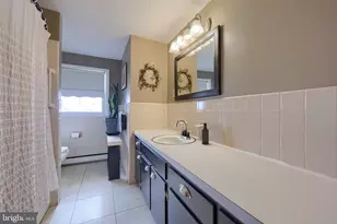 811 W Main St, New Holland, PA 17557 - Photo 24