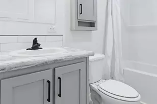 443 Eastwood Ln, Lancaster, PA 17603 - Photo 32