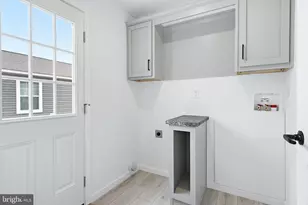 443 Eastwood Ln, Lancaster, PA 17603 - Photo 10