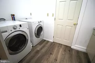 128 W Main St, New Holland, PA 17557 - Photo 8