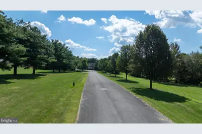 914 Meadowbreeze, Lancaster, PA 17601 - Photo 4