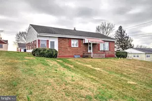 3928 Oregon Pike, Ephrata, PA 17522 - Photo 2