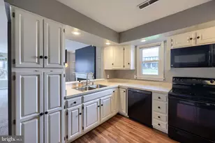 100 Pepperton Ct, Lititz, PA 17543 - Photo 18