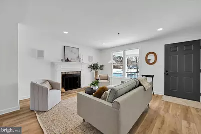 1015 E Walnut Street, Lancaster, PA 17602 - Photo 2