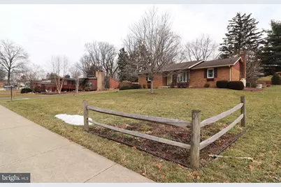 41 W Queen Street, Ephrata, PA 17522 - Photo 32