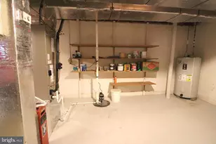 41 W Queen St, Ephrata, PA 17522 - Photo 30