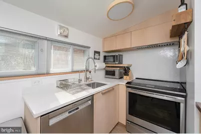 110 W Orange Street, Lancaster, PA 17603 - Photo 12