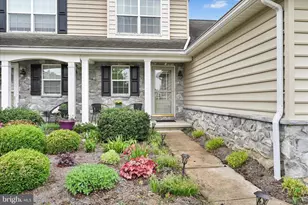 109 Waypoint Dr, Lancaster, PA 17603 - Photo 6
