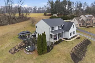 44 Silver Dr, Elizabethtown, PA 17022 - Photo 2