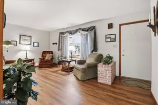 842 N 4th St, Denver, PA 17517 - Photo 10