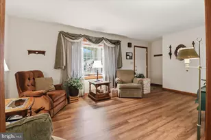 842 N 4th St, Denver, PA 17517 - Photo 8