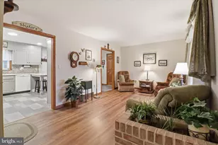 842 N 4th St, Denver, PA 17517 - Photo 6