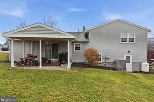 842 N 4th St, Denver, PA 17517 - Photo 38