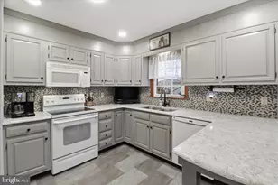 842 N 4th St, Denver, PA 17517 - Photo 14