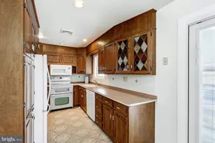 720 S Cocalico Rd, Denver, PA 17517 - Photo 8