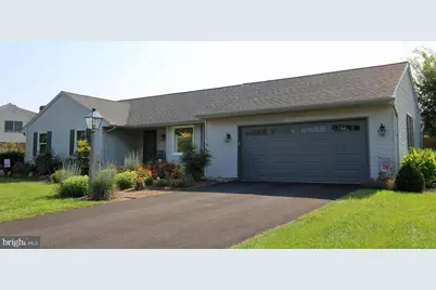 923 Jade Avenue, Lancaster, PA 17601 - Photo 2