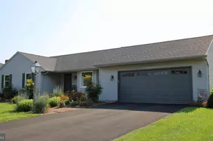 923 Jade Ave, Lancaster, PA 17601 - Photo 2