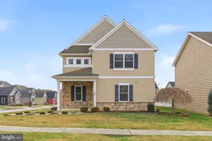 664 Richmond Dr, Lancaster, PA 17601 - Photo 2