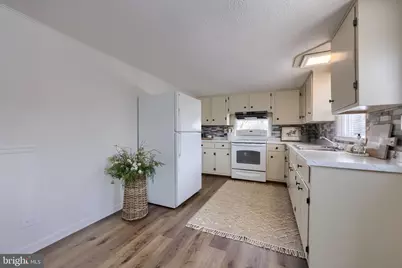 351 E Fulton Street, Ephrata, PA 17522 - Photo 14