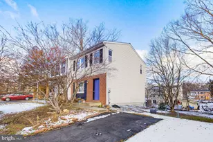 1038 Monticello Ln, Lancaster, PA 17603 - Photo 2