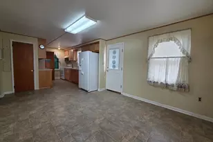 321 Pfautz Hill Rd, Stevens, PA 17578 - Photo 4