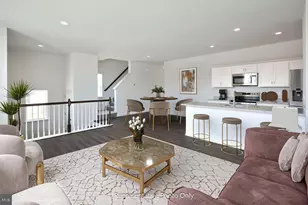 22 N Conifer Dr, Elizabethtown, PA 17022 - Photo 2