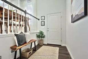 30 N Conifer Dr, Elizabethtown, PA 17022 - Photo 2