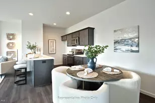 32 N Conifer Dr, Elizabethtown, PA 17022 - Photo 2