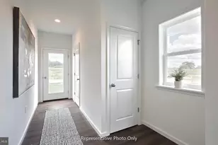 32 N Conifer Dr, Elizabethtown, PA 17022 - Photo 10