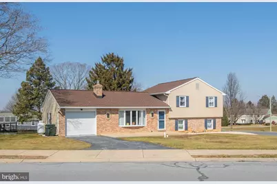 315 W Broad Street, New Holland, PA 17557 - Photo 2