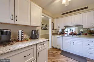 225 Black Oak Dr, Lancaster, PA 17602 - Photo 6
