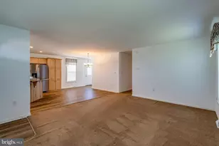 426 Eastwood Ln, Lancaster, PA 17601 - Photo 6