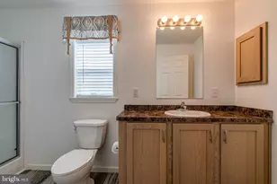 426 Eastwood Ln, Lancaster, PA 17601 - Photo 18