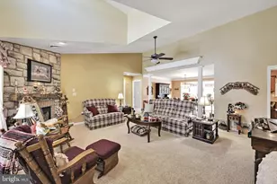 820 Cambridge Dr, Manheim, PA 17545 - Photo 10