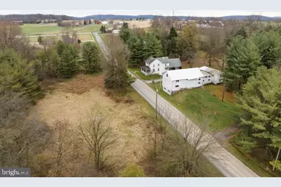 587 Chestnut Hill Road, Denver, PA 17517 - Photo 2