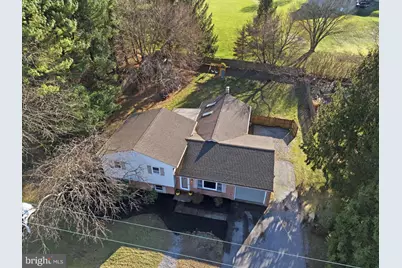 1424 E Newport Road, Lititz, PA 17543 - Photo 1