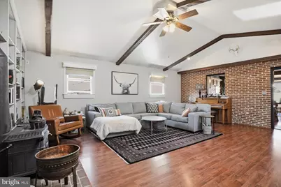 1424 E Newport Road, Lititz, PA 17543 - Photo 2