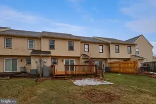 2227 Olde Meadow Ct, East Petersburg, PA 17520 - Photo 34