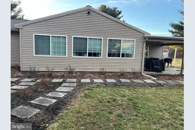 501 Goldfinch Drive, Columbia, PA 17512 - Photo 6