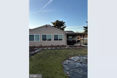 501 Goldfinch Drive, Columbia, PA 17512 - Photo 4