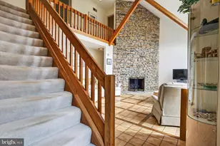 1049 Signal Hill Ln Ln, Lancaster, PA 17601 - Photo 6