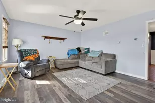 101 Townhouse Ln, Lancaster, PA 17603 - Photo 8