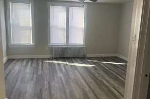 7 S Spruce St, Lititz, PA 17543 - Photo 2