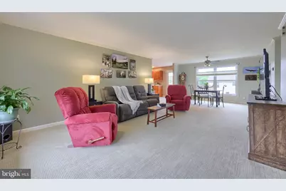 3949 Birchwood Lane, Columbia, PA 17512 - Photo 2