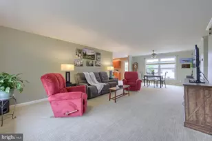3949 Birchwood Ln, Columbia, PA 17512 - Photo 2