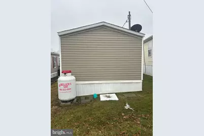 3 Pleasant Hill Avenue, Akron, PA 17501 - Photo 2