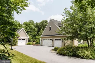 521 Meetinghouse Rd, Gap, PA 17527 - Photo 2