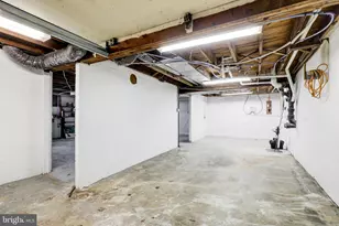 215 Akron Rd, Ephrata, PA 17522 - Photo 20